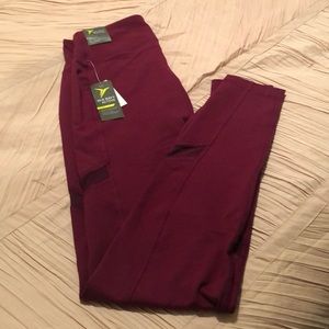 Old Navy Active Go Dry Leggings (NWT)